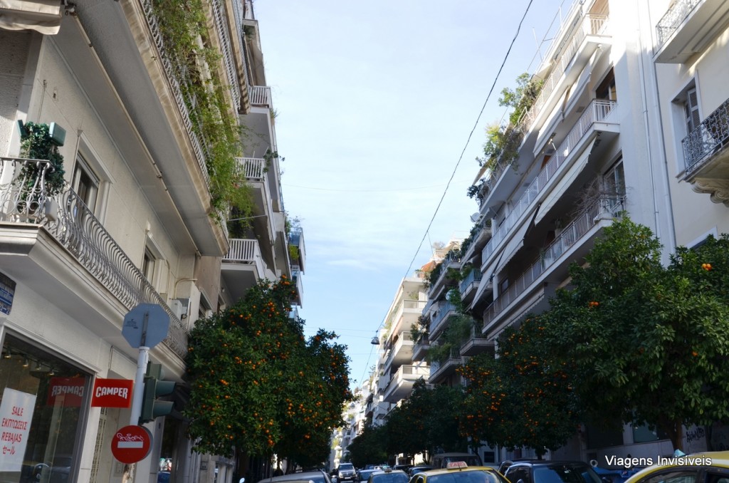 Tangerinas e ruas afastadas de Atenas, Grécia