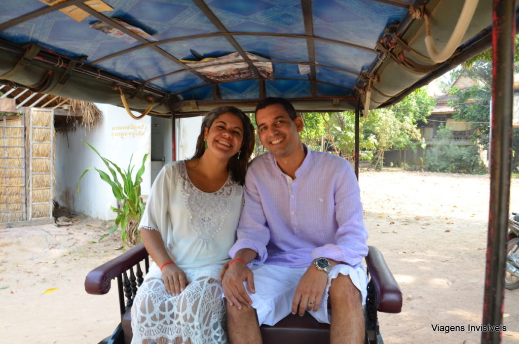 Saindo de tuk tuk, Renovação de Votos, Siem Reap, Camboja