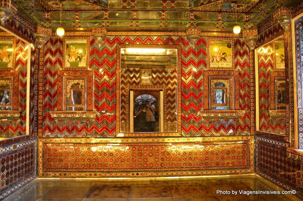 Kanch Burj, quarto dos espelhos, City Palace, Udaipur, Índia