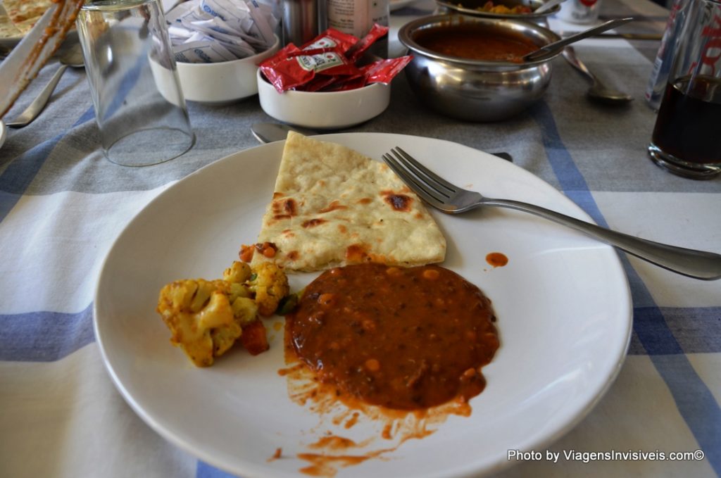 Dal Makhani e Couve Flor, Ranakpur, Índia