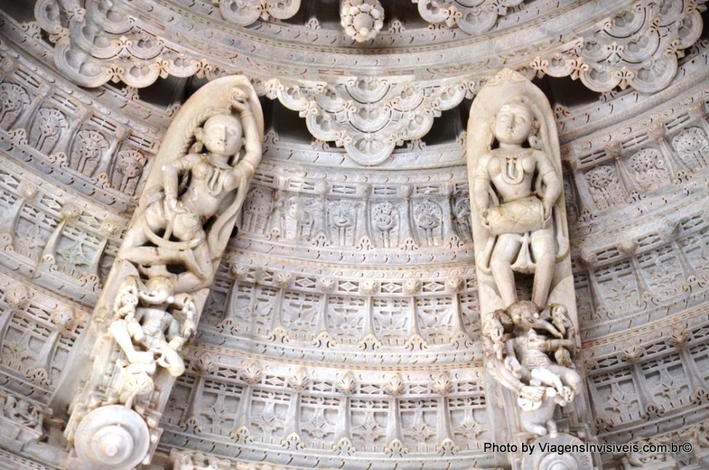 Belezas das incrustrações, templos de Ranakpur, Índia