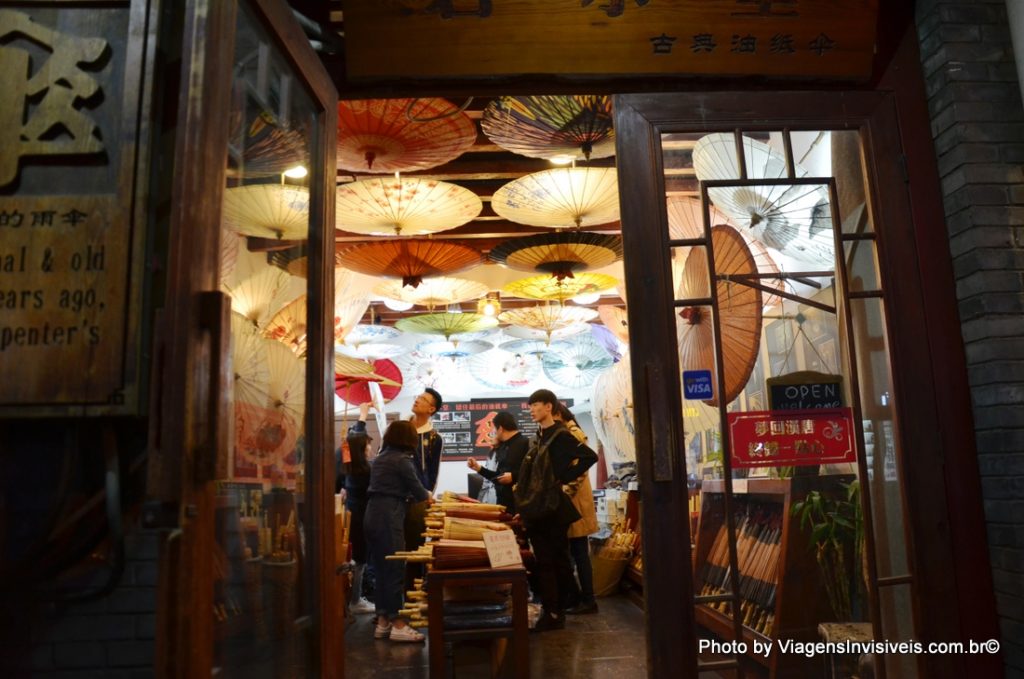 Lojas típicas de um Hutong em Pequim, China